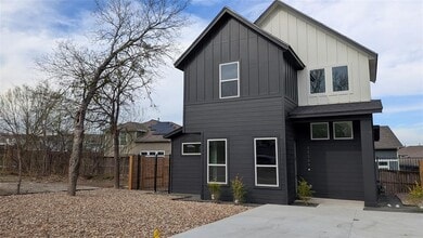 2220 Yellow Jacket Ln in Austin, TX - Building Photo - Building Photo