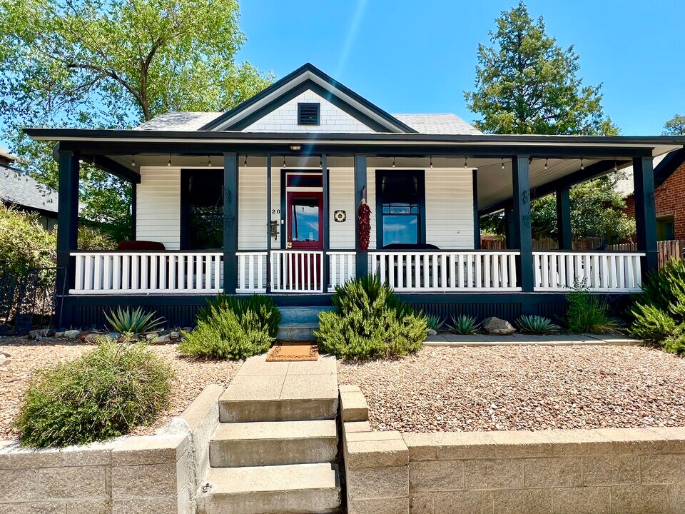 120 Arno St SE in Albuquerque, NM - Building Photo