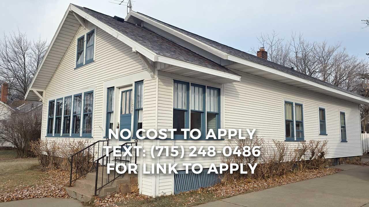 1021 Baker St in Wisconsin Rapids, WI - Building Photo