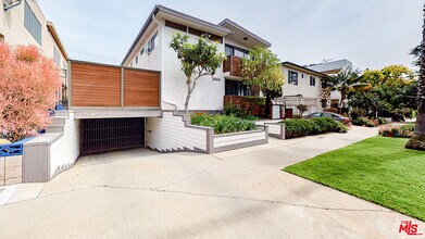1043 12th St-Unit -2 in Santa Monica, CA - Building Photo - Building Photo