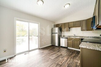 5993 Brookmont Dr in Hilliard, OH - Building Photo - Building Photo