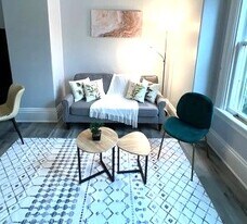 103 Blake St in Barrie, ON - Building Photo