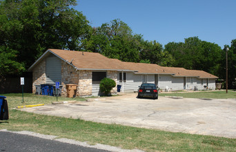 6406 Bradsher Dr in Austin, TX - Building Photo - Building Photo