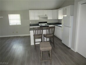 11631 Ravenna Rd in Twinsburg, OH - Building Photo - Building Photo