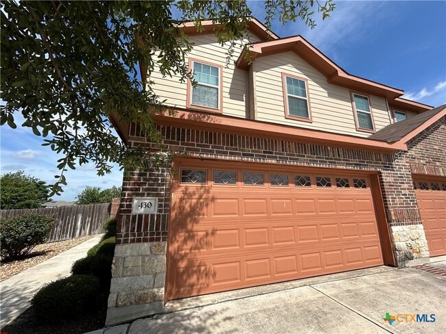property at 430 Creekside Curve