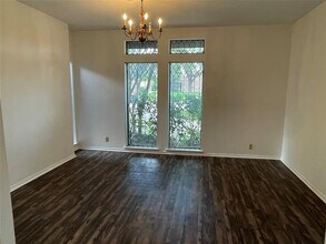 16411 Lauder Ln in Dallas, TX - Building Photo - Building Photo