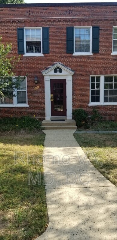 1805 Key Blvd in Arlington, VA - Building Photo - Building Photo