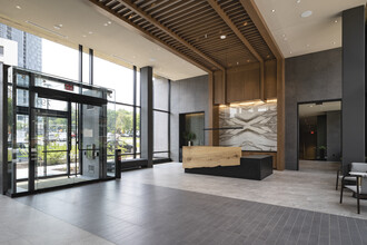 Brentford at The Mile in McLean, VA - Foto de edificio - Lobby