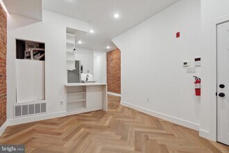 1438 Tasker St in Philadelphia, PA - Building Photo - Building Photo