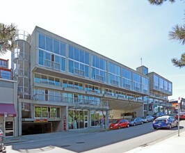 The Waterfall in Vancouver, BC - Building Photo - Building Photo