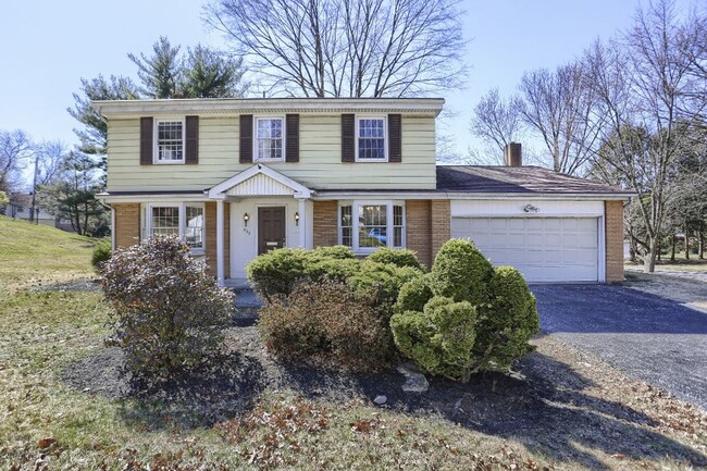 property at 332 Deerfield Rd