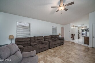 6450 W Lawrence Ln in Glendale, AZ - Building Photo - Building Photo