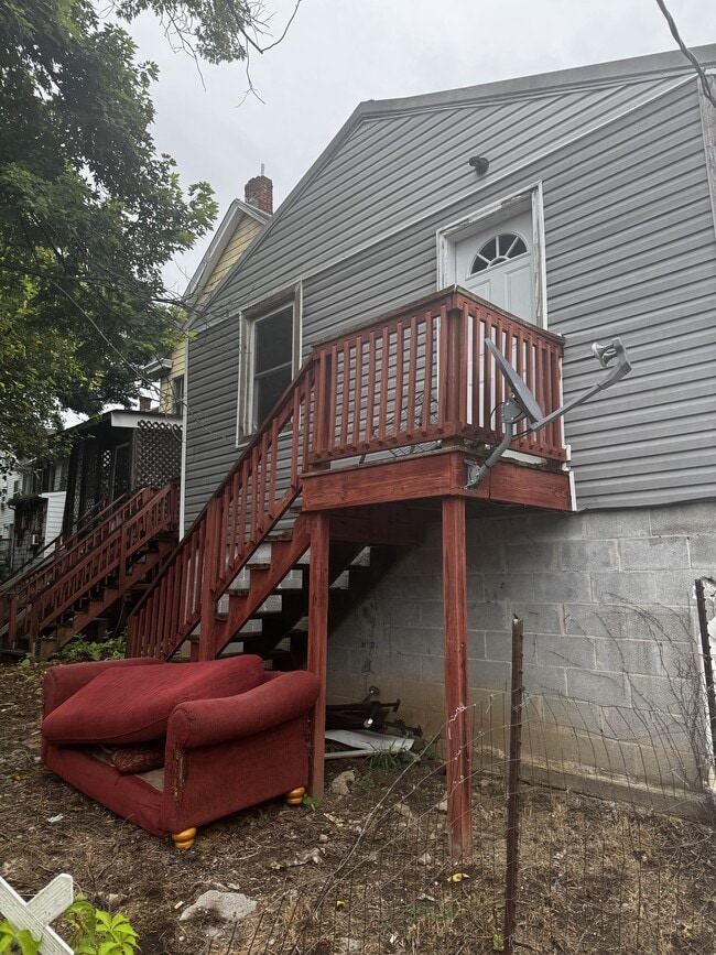 300 N High St in Martinsburg, WV - Building Photo - Building Photo