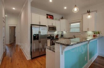 1329A Meridian St in Nashville, TN - Building Photo - Building Photo