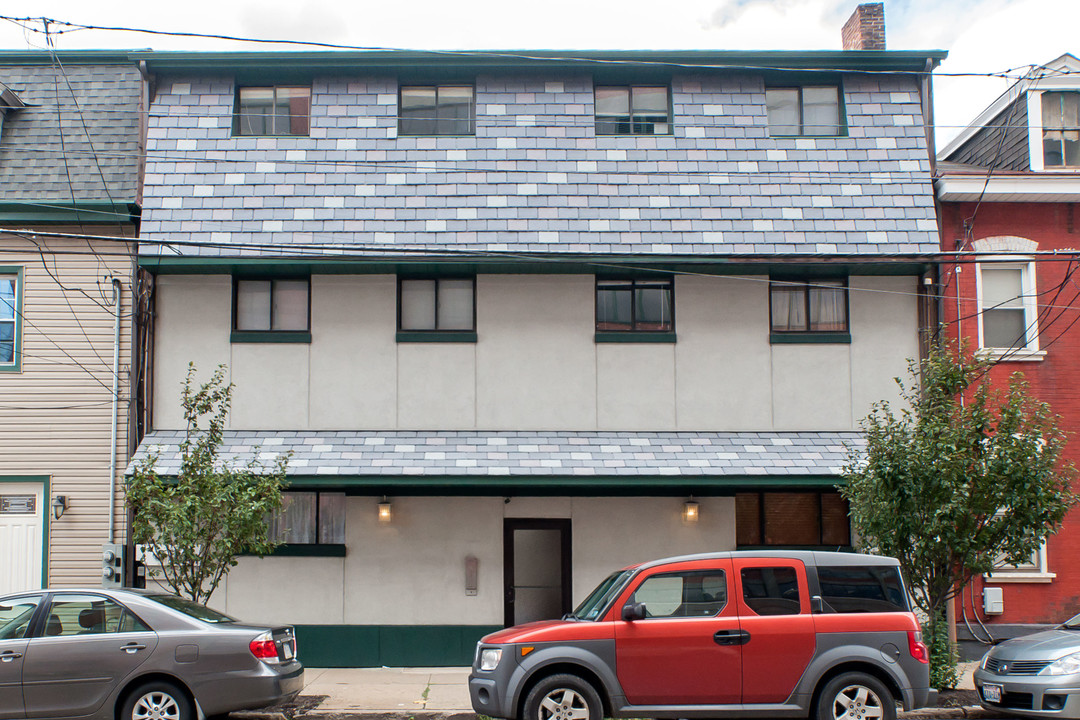 Courtyard on Wharton in Pittsburgh, PA - Building Photo