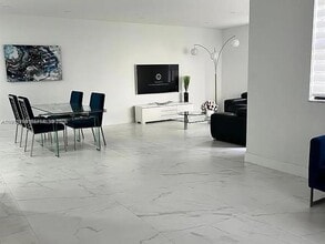 9243 SW 227th Terrace in Cutler Bay, FL - Building Photo - Building Photo