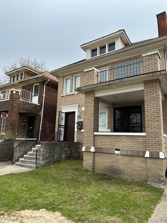 property at 4011 Blaine St