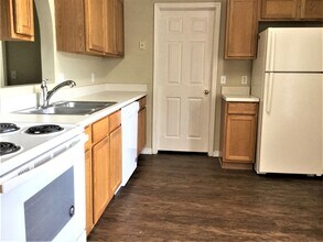 2063 Corner Meadow Cir in Orlando, FL - Building Photo - Building Photo