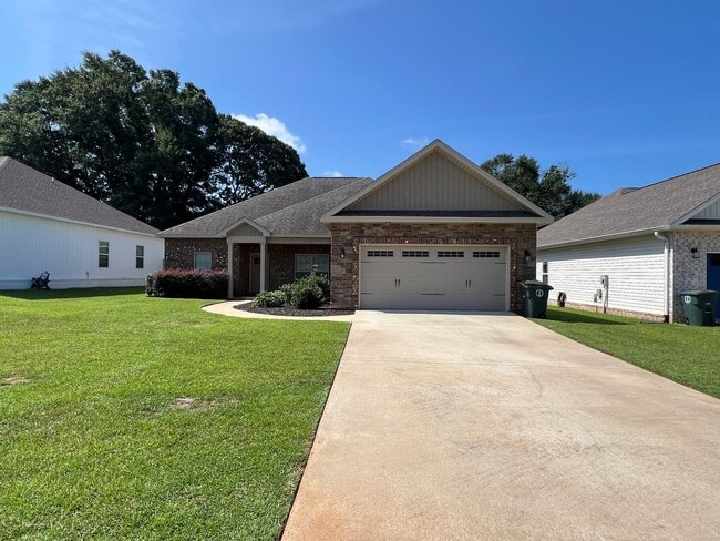 660 Valley Stream Dr in Enterprise, AL - Building Photo - Building Photo