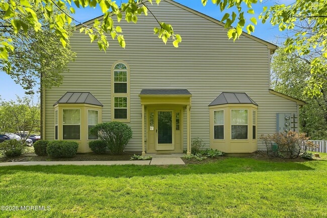 5 Whistler Dr in Freehold, NJ - Building Photo - Building Photo