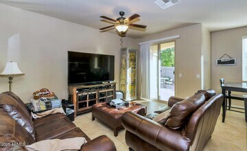 1428 E Branham Ln in Phoenix, AZ - Building Photo - Building Photo