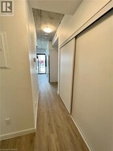 7 Erie Ave in Brantford, ON - Building Photo - Building Photo