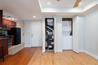 6345 N Washtenaw Ave in Chicago, IL - Building Photo - Building Photo