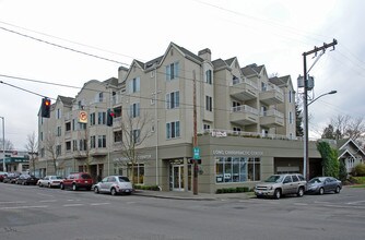 Ravenna Park Place in Seattle, WA - Building Photo - Building Photo