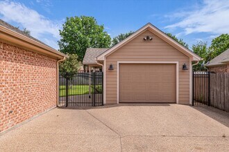 1208 Heritage Way Dr in Waco, TX - Building Photo - Building Photo