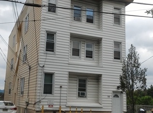 55 Passaic Ave in Nutley, NJ - Foto de edificio