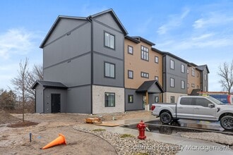 Post Dr. Flats in Belmont, MI - Building Photo - Building Photo