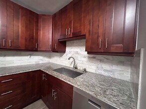 2700 S University Dr in Davie, FL - Building Photo - Building Photo