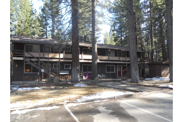 McKay Apartments in South Lake Tahoe, CA - Building Photo