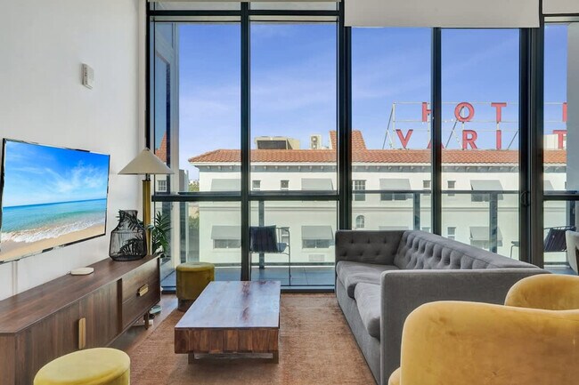 1220 17th St, Unit SI FL5-ID1504076P in Miami Beach, FL - Foto de edificio - Building Photo