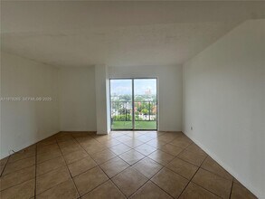 899 West Ave in Miami Beach, FL - Building Photo - Building Photo