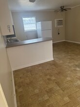 206 Parmley Dr in Nacogdoches, TX - Foto de edificio - Building Photo