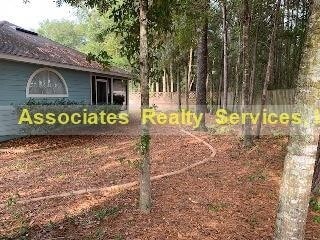 12214 NW 10th Pl in Newberry, FL - Building Photo - Building Photo