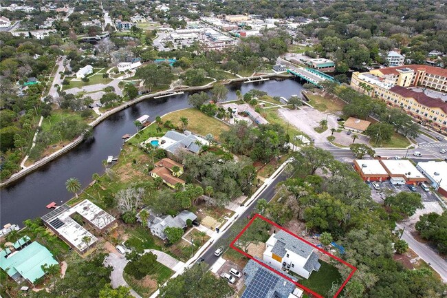 6417 River Rd in New Port Richey, FL - Foto de edificio - Building Photo