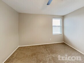 2904 Crimson Clover Dr in Lancaster, TX - Building Photo - Building Photo