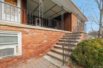 2 Gillis Ave in Nyack, NY - Foto de edificio - Building Photo