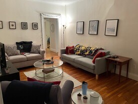 40 Orchard Rd, Unit 1 in Brookline, MA - Building Photo