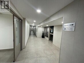 100 Echo Point in Toronto, ON - Building Photo - Building Photo