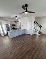 1409 Woodbine Ave in Knoxville, TN - Building Photo