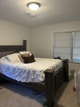 302 Shoreacres Blvd in Shoreacres, TX - Building Photo - Building Photo