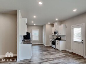 1031 Pebble Pass in Centerton, AR - Building Photo - Building Photo