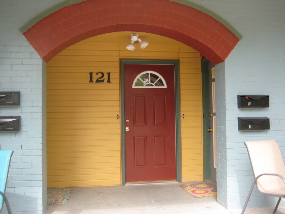 121 Lamar Ave, Unit #4 in Pueblo, CO - Building Photo