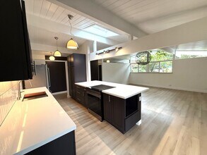 819 Greenberry Ln in San Rafael, CA - Building Photo - Building Photo