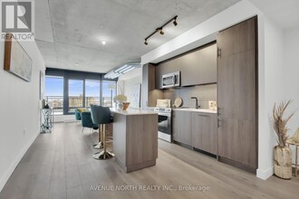 10-810 James St in Ottawa, ON - Building Photo - Building Photo
