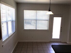 4412 Mallow Oak Dr in Fort Worth, TX - Foto de edificio - Building Photo