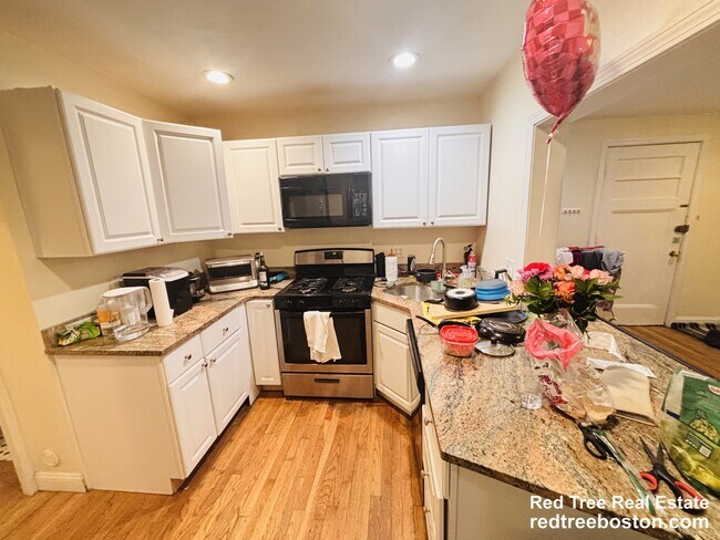 property at 62 Egmont St